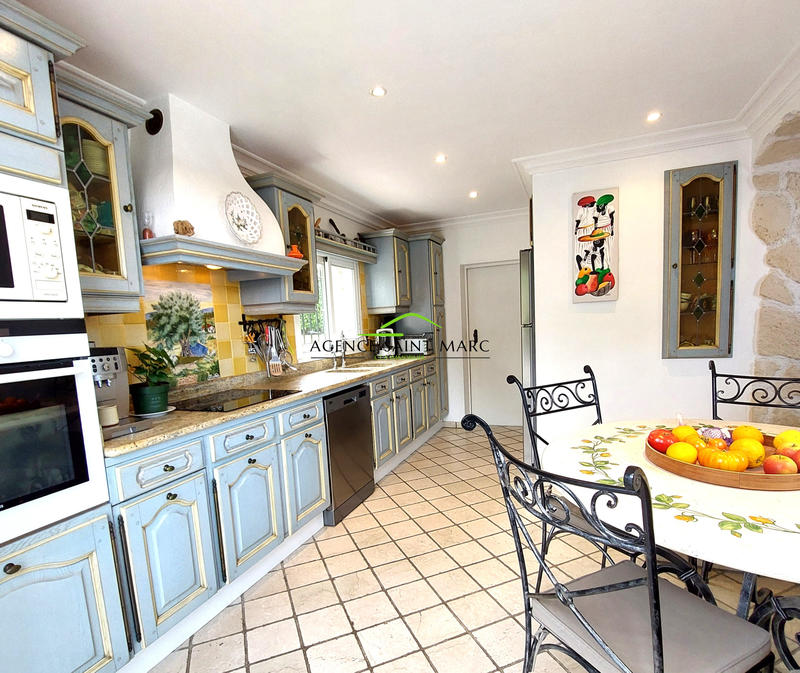 Villa - 185 m² - 7 pièces