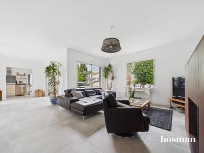 Maison - 180 m² - 7 pièces