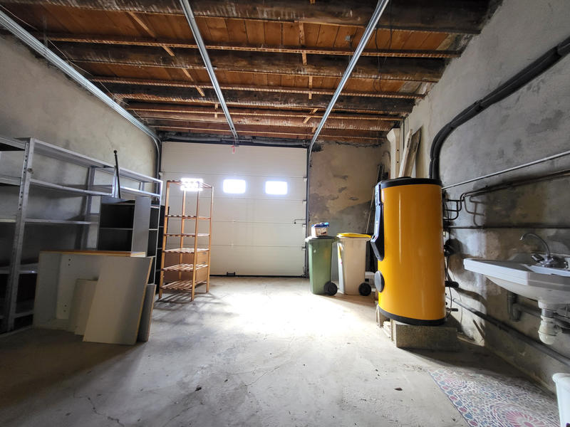 Maison - 219 m² - 8 pièces