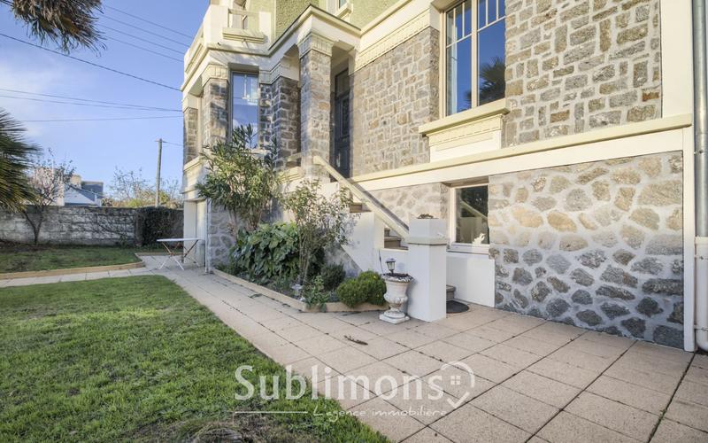 Maison - 165 m² - 6 pièces