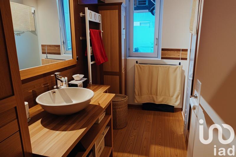 Maison - 166 m² - 5 pièces