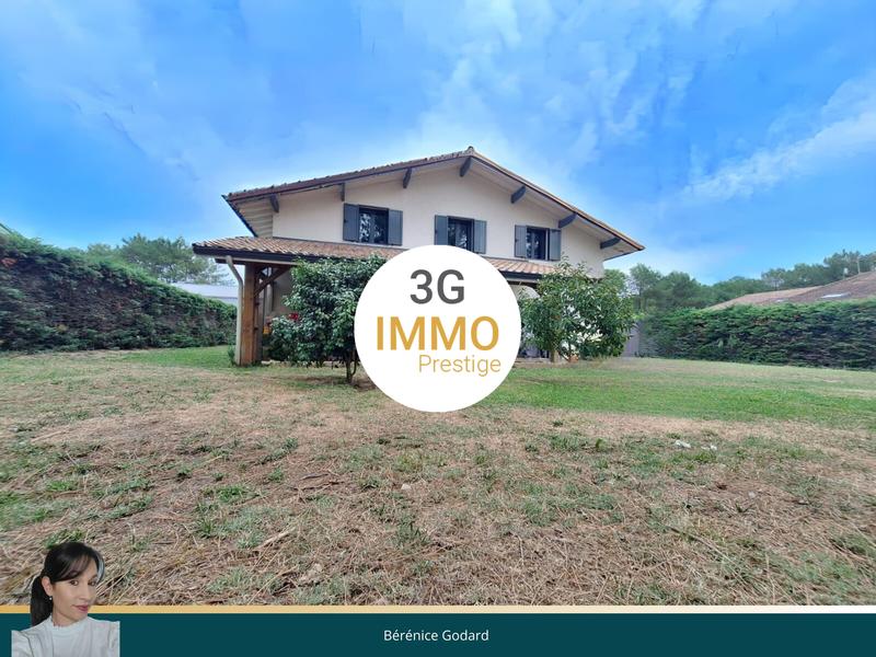 Maison - 202 m² - 5 pièces