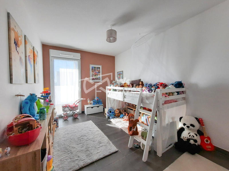 Appartement - 80 m² - 4 pièces