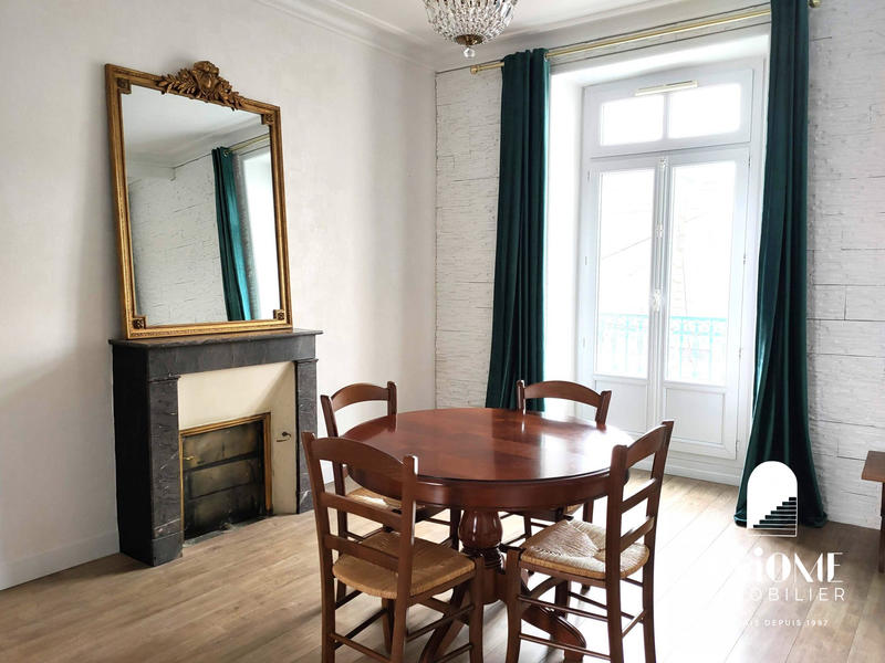 Appartement - 90 m² - 3 pièces