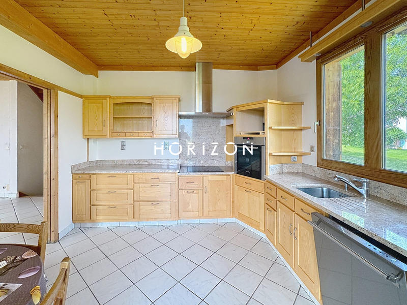 Maison ancienne - 250 m² - 8 pièces