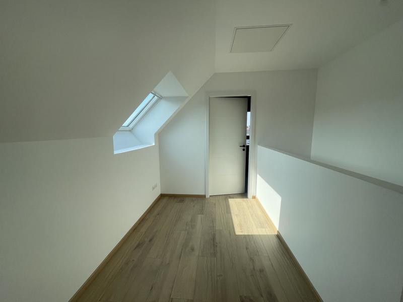 Appartement - 111 m² - 5 pièces