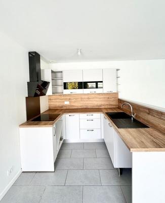 Maison - 93 m² - 4 pièces