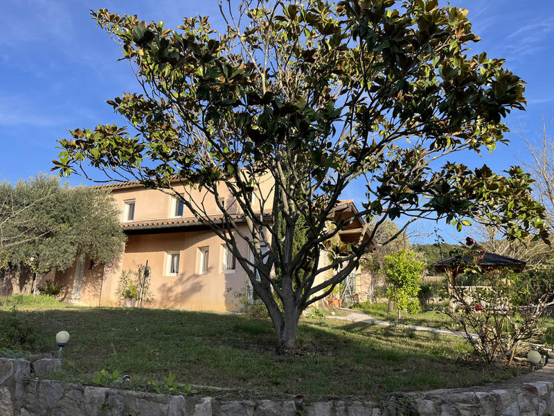 Maison - 151 m² - 6 pièces