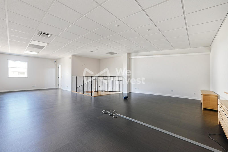 Bureau - 222 m² - 5 pièces