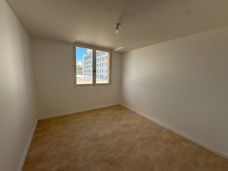 Appartement - 82 m² - 4 pièces