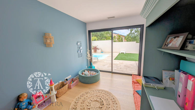 Villa - 190 m² - 6 pièces