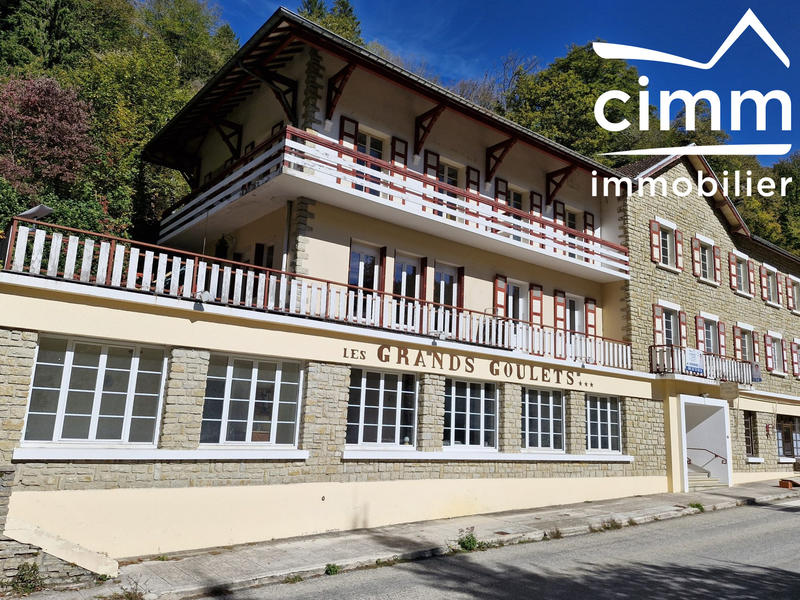 Immeuble - 674 m²