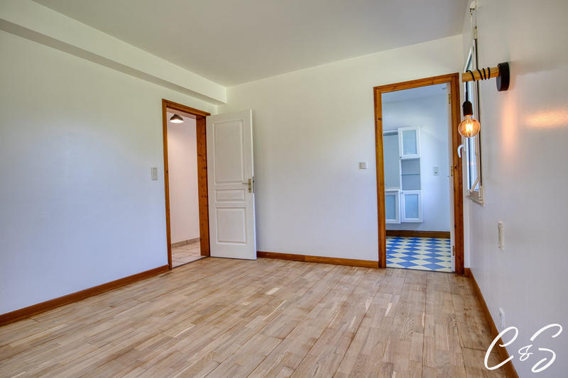 Maison - 146 m² - 5 pièces