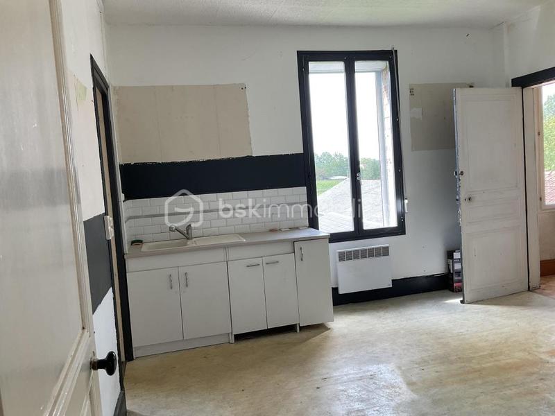 Maison - 272 m² - 10 pièces