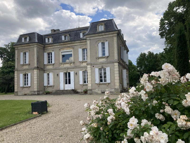 Château - 567 m² - 15 pièces