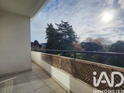Appartement - 85 m² - 5 pièces