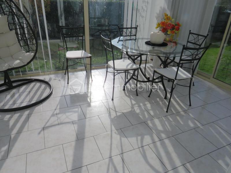 Maison traditionnelle - 90 m² - 4 pièces