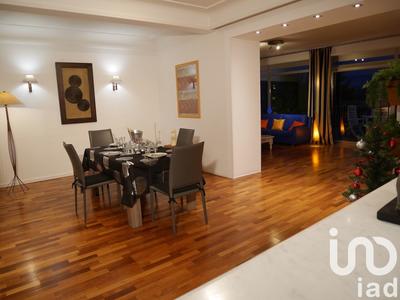 Maison - 380 m² - 11 pièces