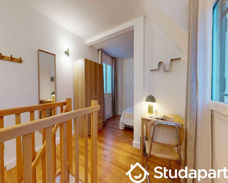 Chambre - 160 m² - 1 pièce