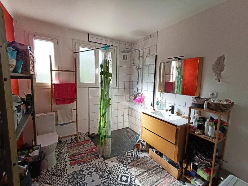 Maison - 214 m² - 9 pièces