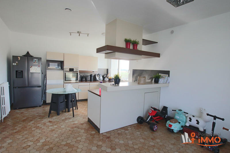 Villa - 200 m² - 6 pièces