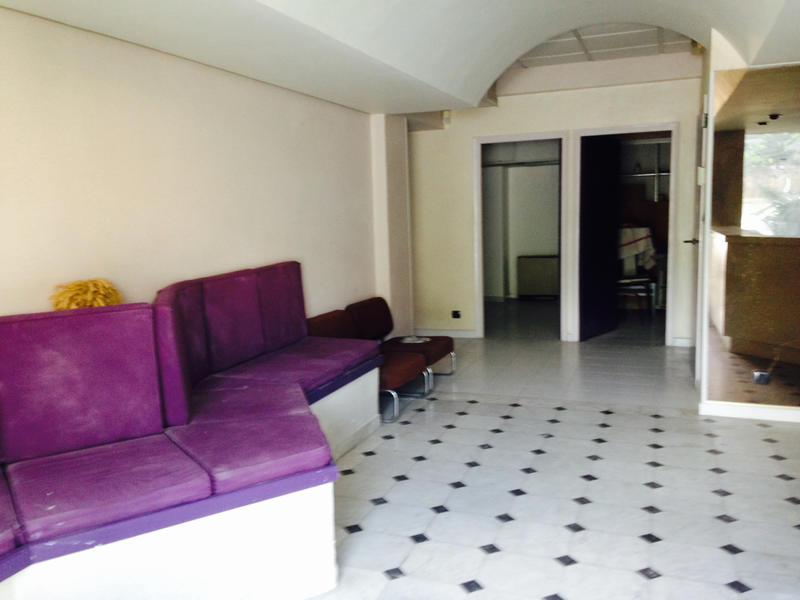 Local commercial - 317 m²