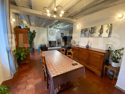 Maison traditionnelle - 138 m² - 6 pièces