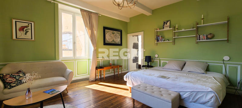 Villa - 320 m² - 13 pièces