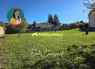 Terrain constructible - 600 m²