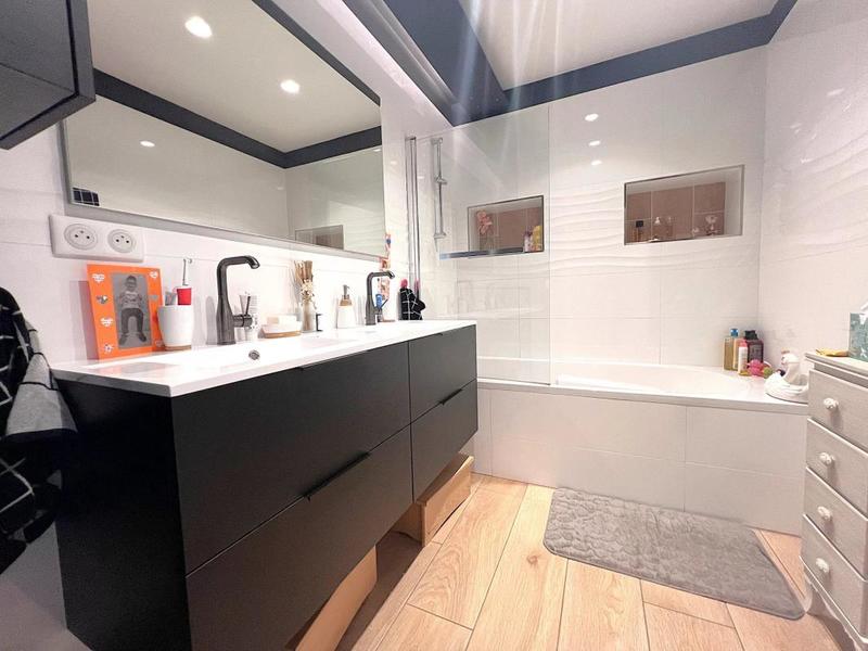 Maison - 155 m² - 7 pièces