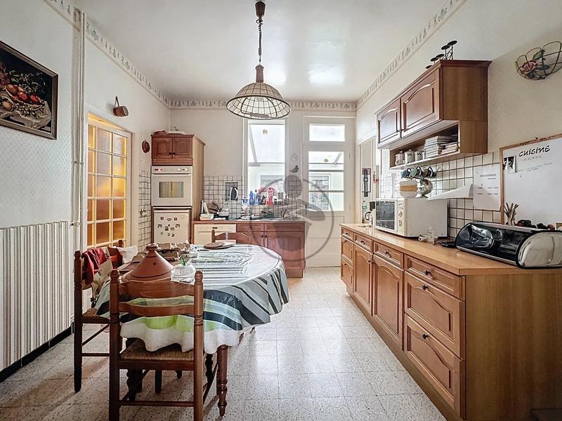 Maison - 171 m² - 6 pièces