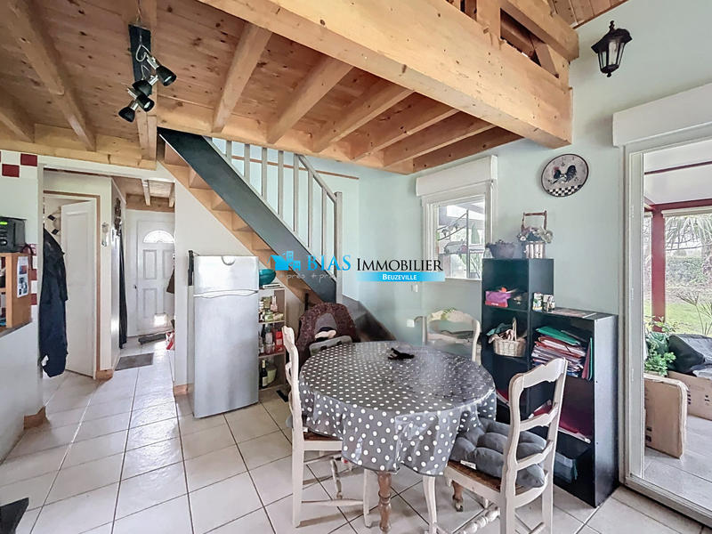 Maison - 64 m² - 4 pièces