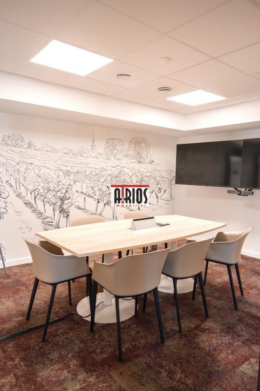 Bureau - 300 m²
