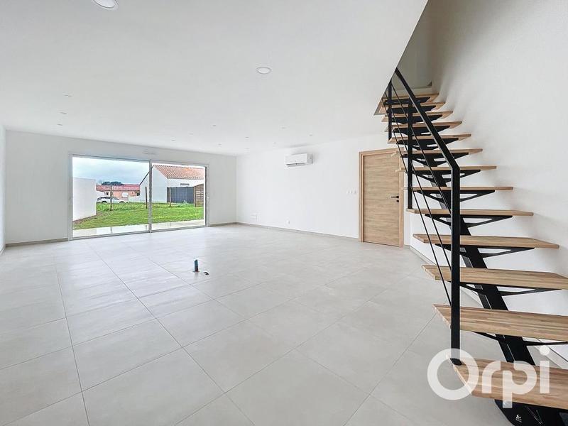 Maison - 110 m² - 4 pièces