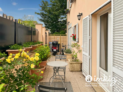 Maison - 228 m² - 8 pièces