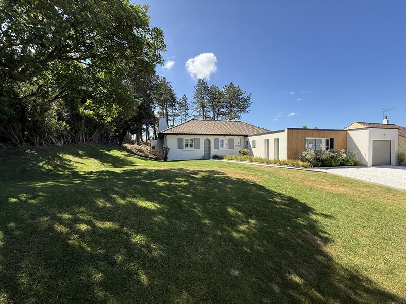 Maison - 148 m² - 6 pièces