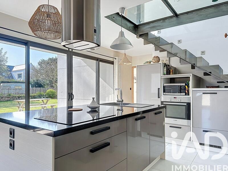 Maison - 104 m² - 5 pièces