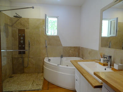 Maison - 190 m² - 7 pièces