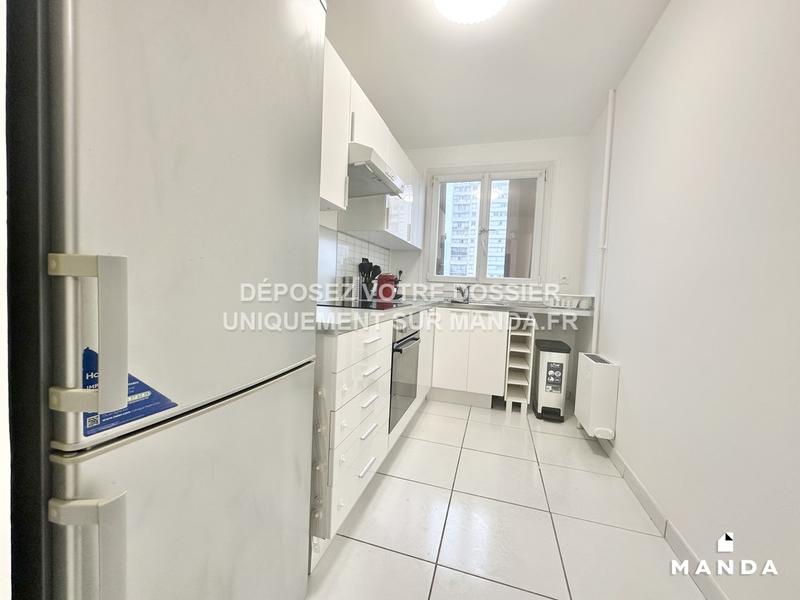 Chambre - 10 m² - 5 pièces