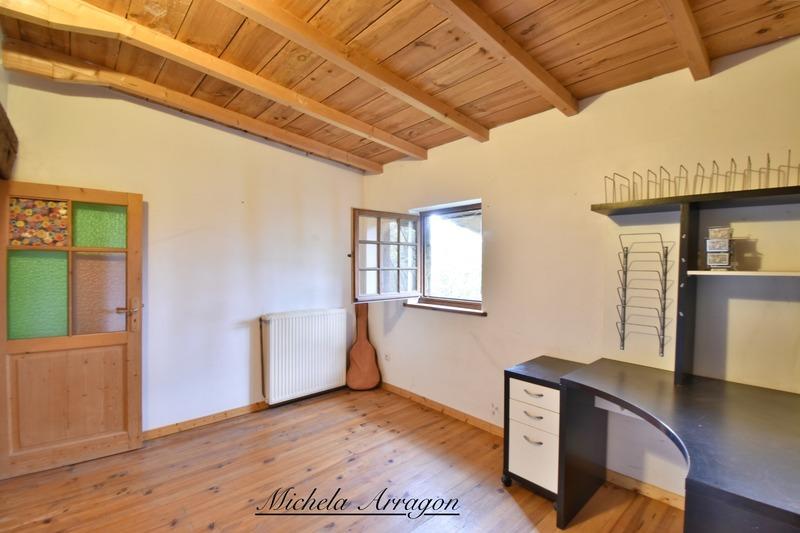 Maison en pierre - 138 m² - 6 pièces