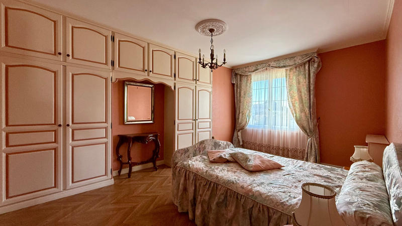 Maison - 135 m² - 6 pièces