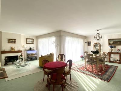 Appartement - 149 m² - 6 pièces