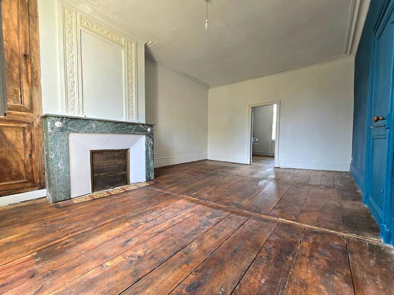 Maison - 347 m² - 7 pièces