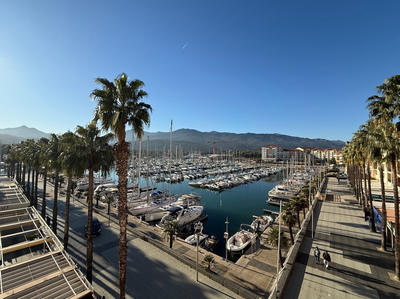 Appartement - 102 m² - 4 pièces