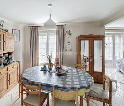 Maison - 154 m² - 6 pièces