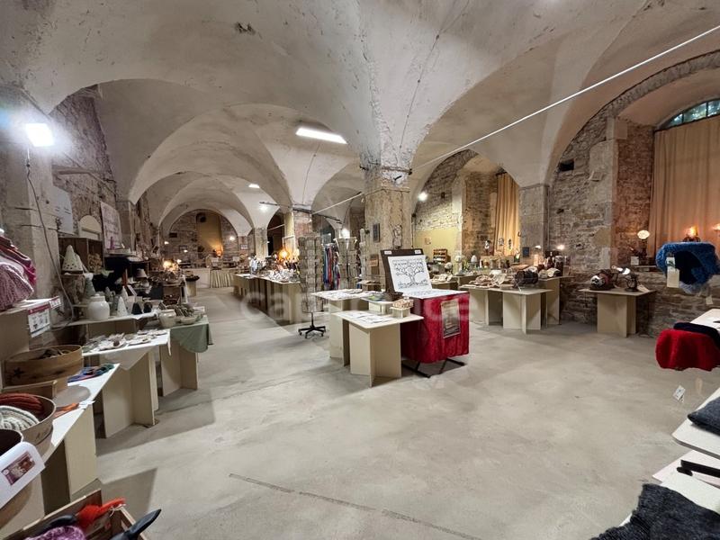 Maison - 930 m² - 23 pièces