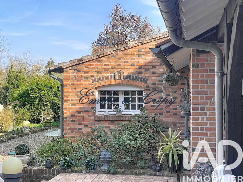 Maison - 310 m² - 9 pièces