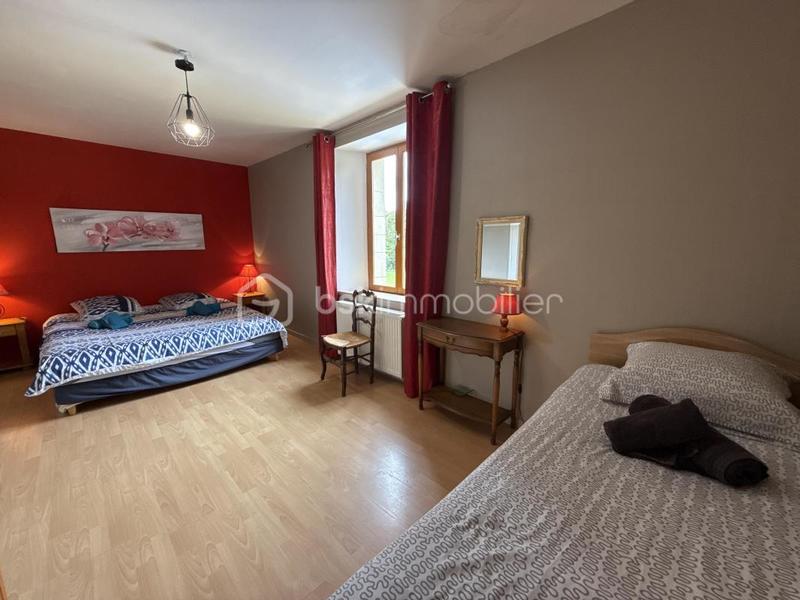 Demeure - 326 m² - 11 pièces