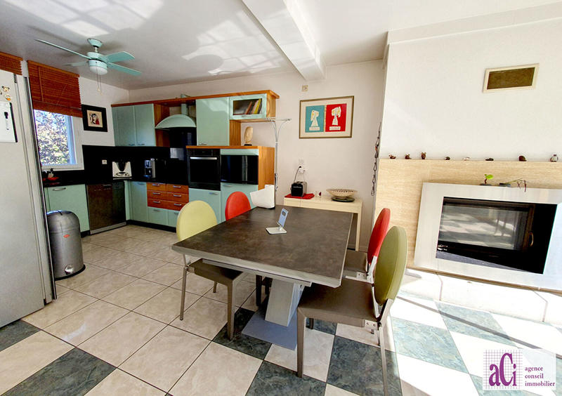 Maison - 121 m² - 6 pièces