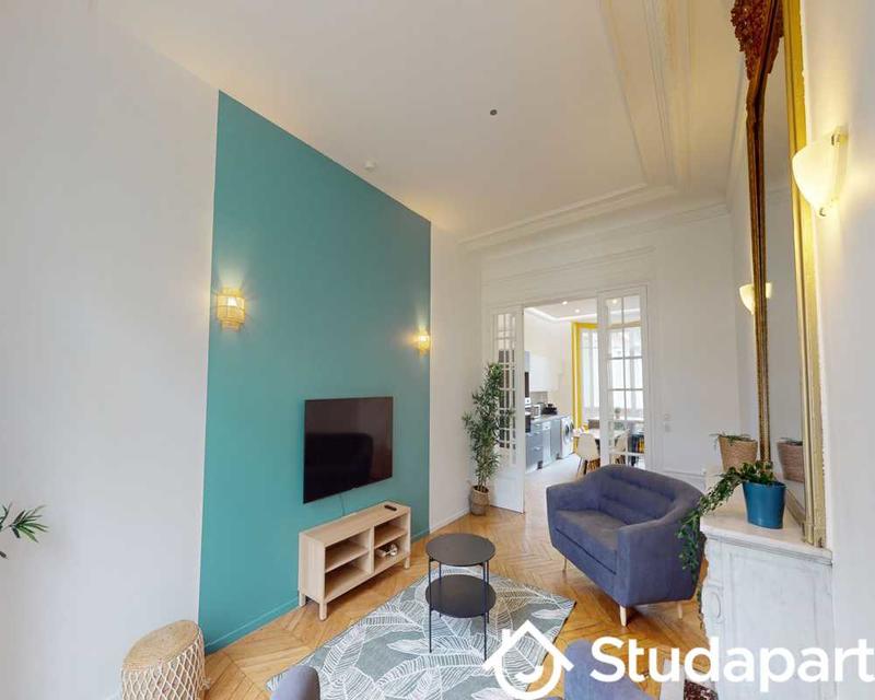 Chambre - 115 m² - 1 pièce